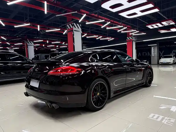 Porsche Panamera 2011