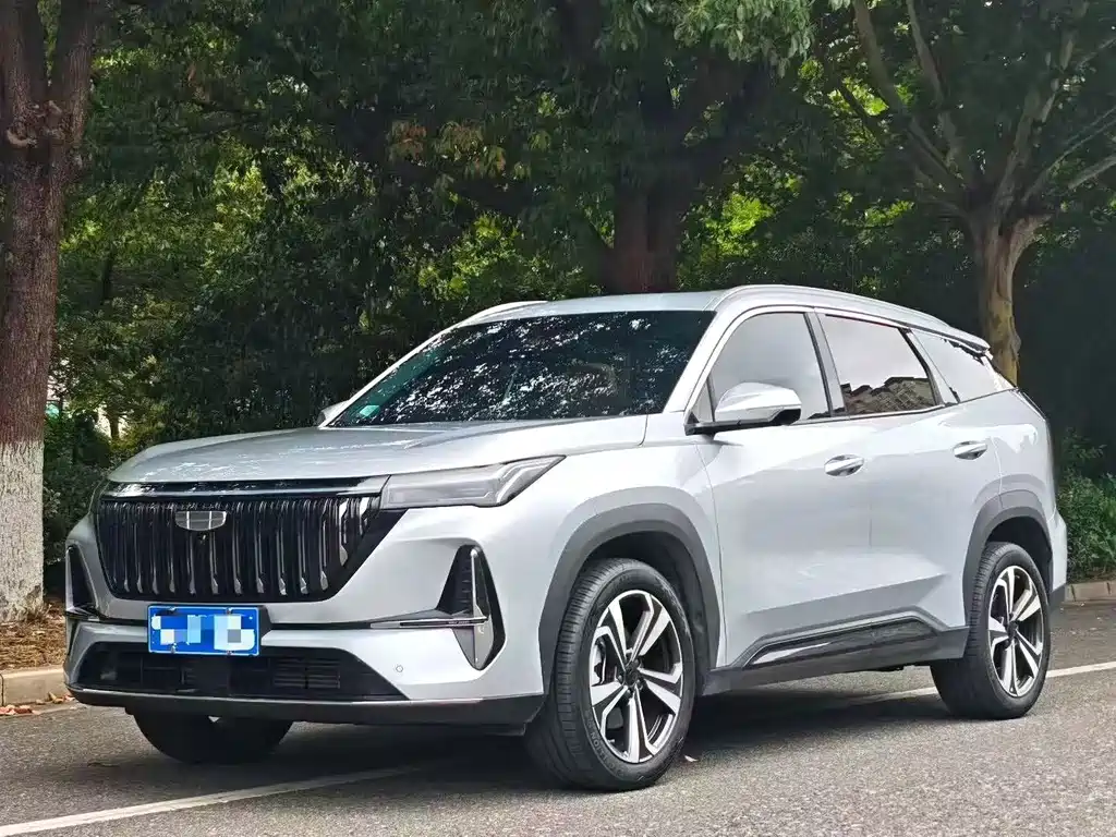 Geely Boyue L 2025 — фото 1