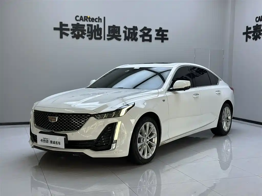 Cadillac CT5 2022 — фото 1