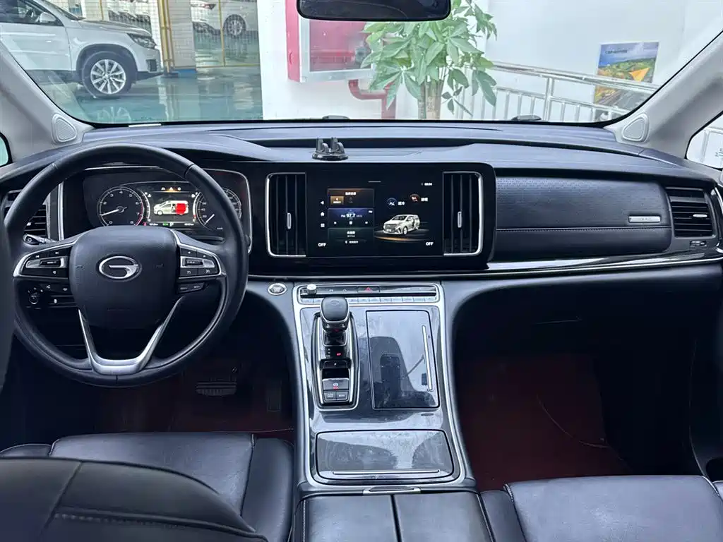 GAC Motor Trumpchi M8 2023 — фото 10
