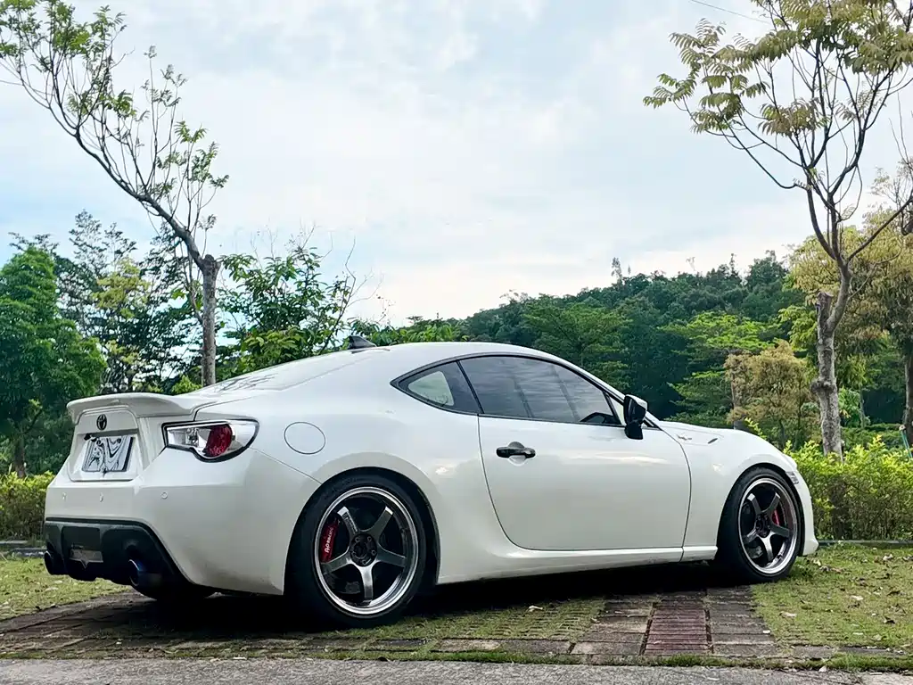 Toyota 86 2014 — фото 16