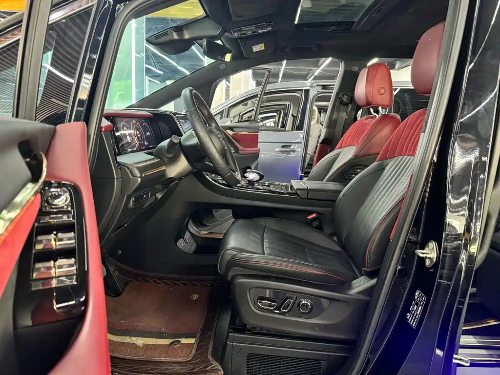 GAC Trumpchi M8 2023 — фото 10