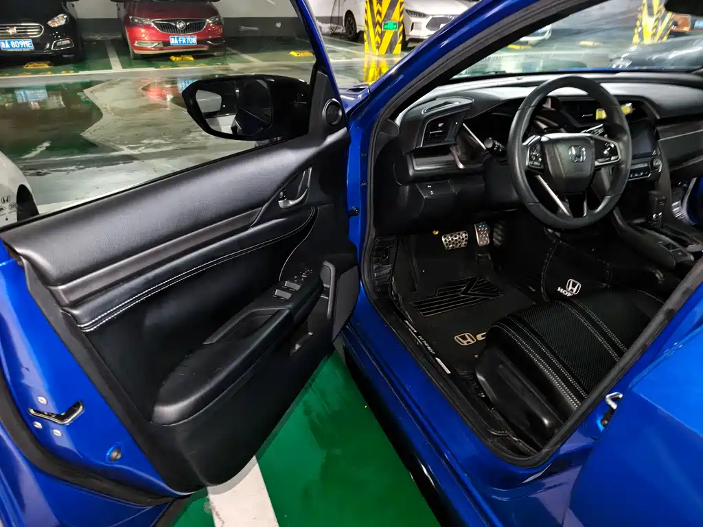 Honda Civic 2021 — фото 12