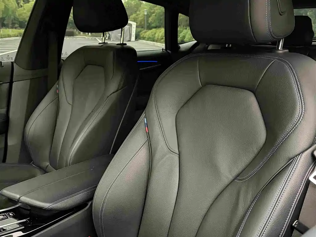 BMW 6 Series GT 2022 — фото 16