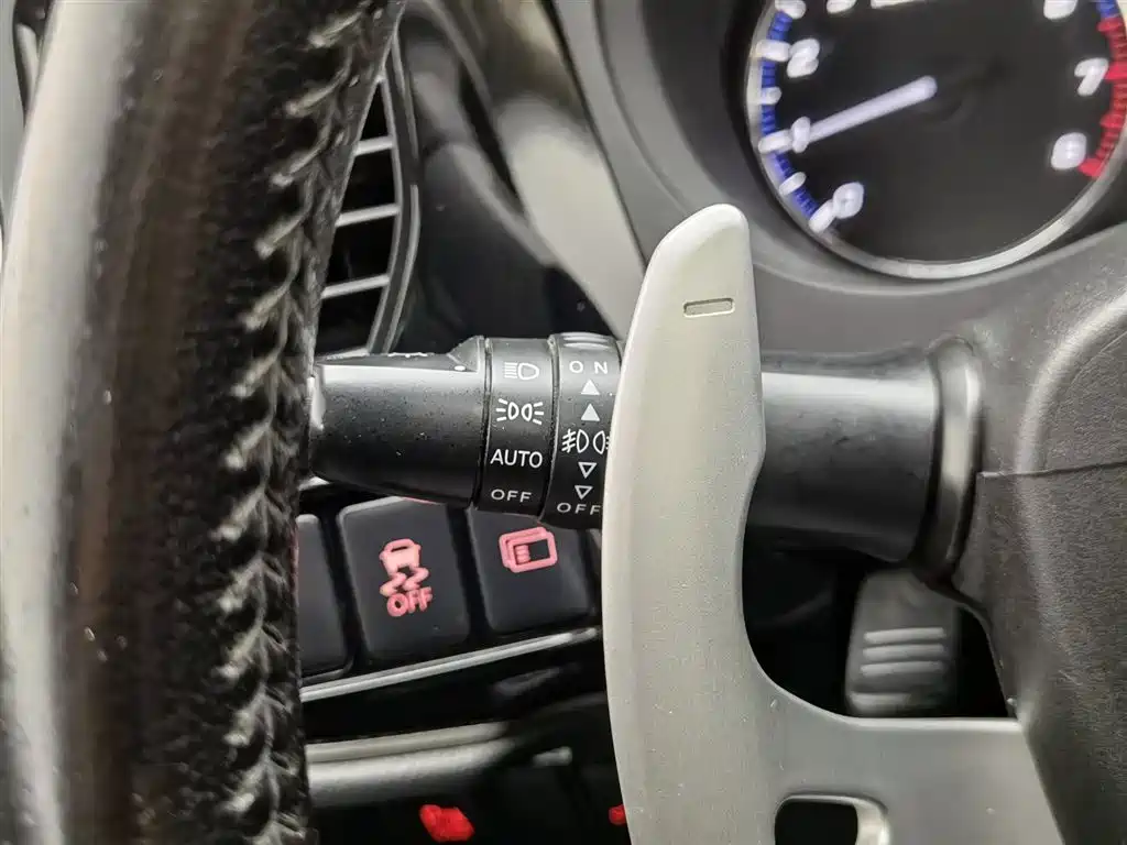 Mitsubishi Outlander 2015 — фото 21