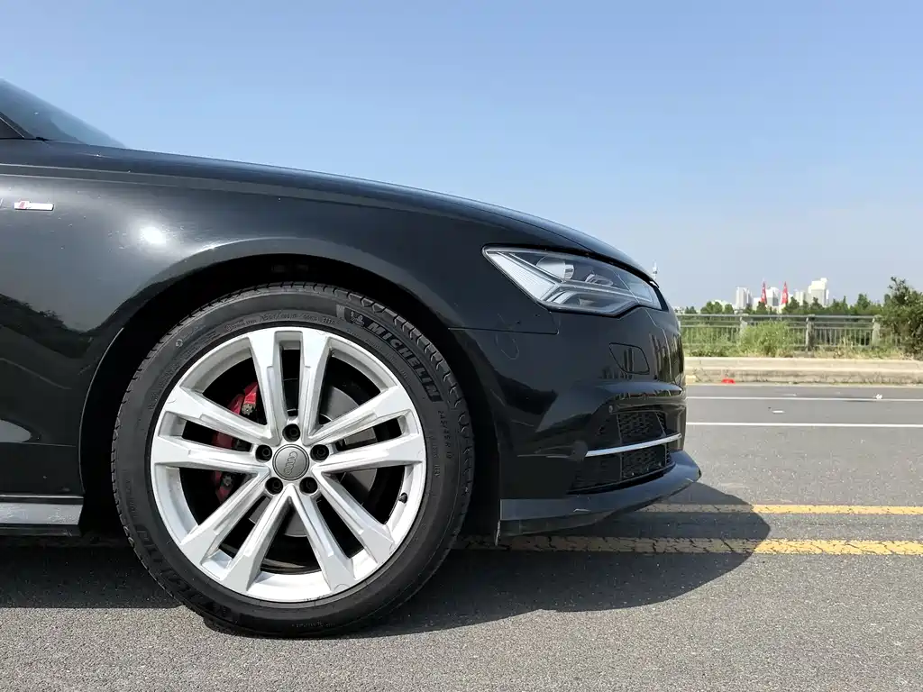 Audi A6L 2018 — фото 14