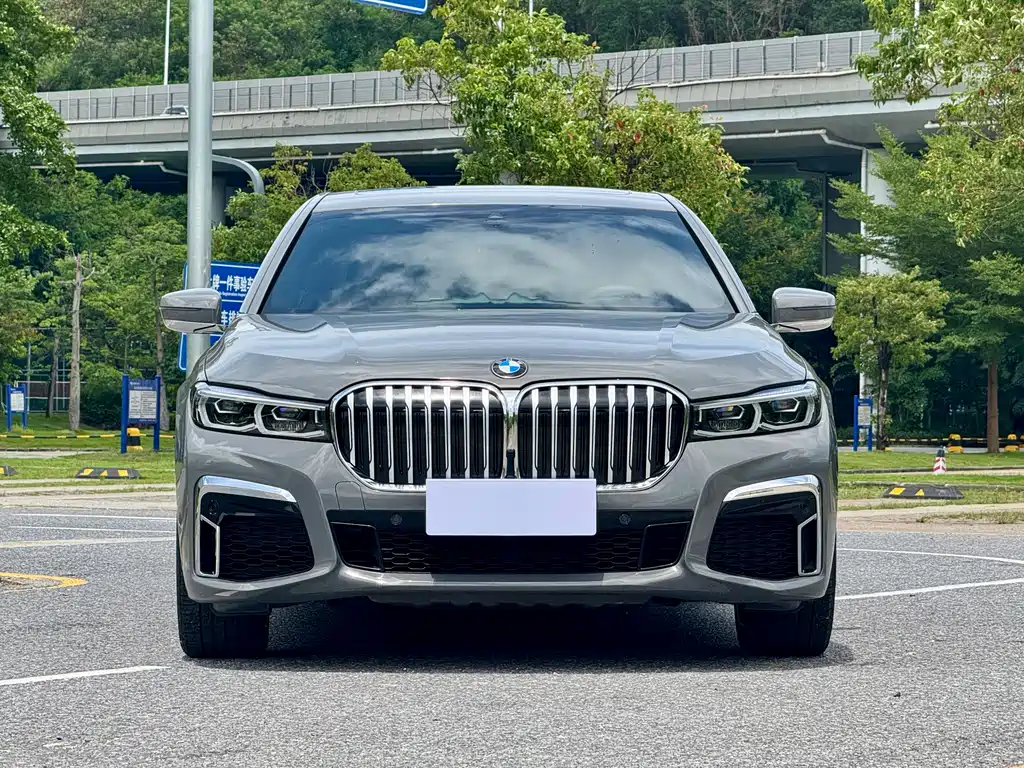 BMW 7 Series 2020 — фото 2