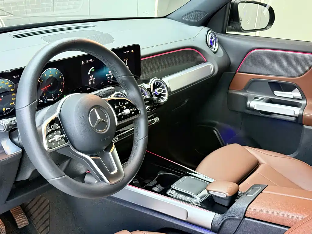 Mercedes-Benz GLB 2021