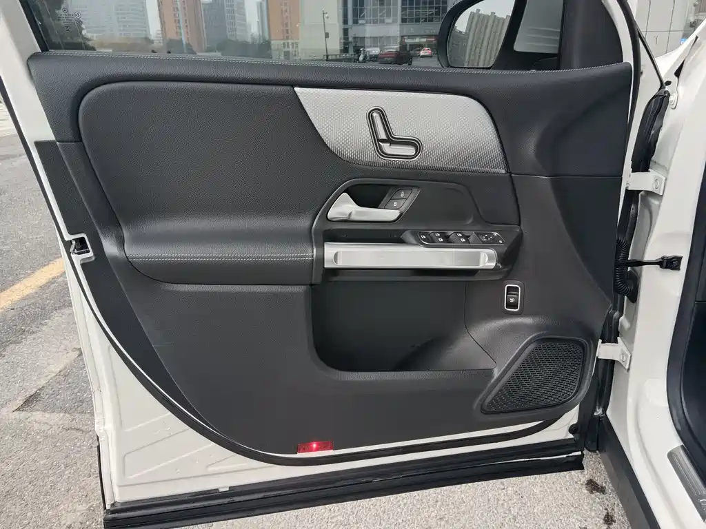 Mercedes-Benz GLB 2020 — фото 14