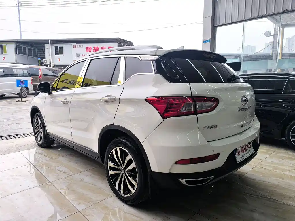 GAC Motor Trumpchi GS4 2017 — фото 9
