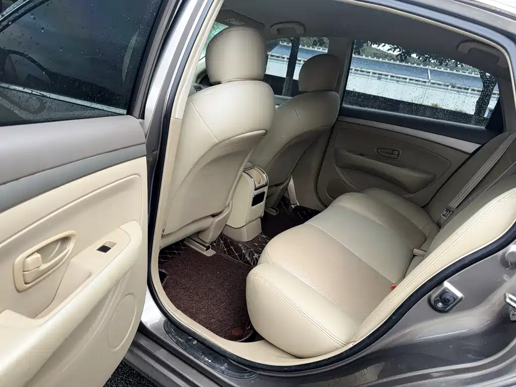 Nissan Sylphy 2016