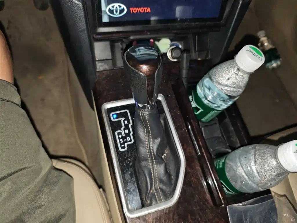 Toyota Camry 2016 — фото 15