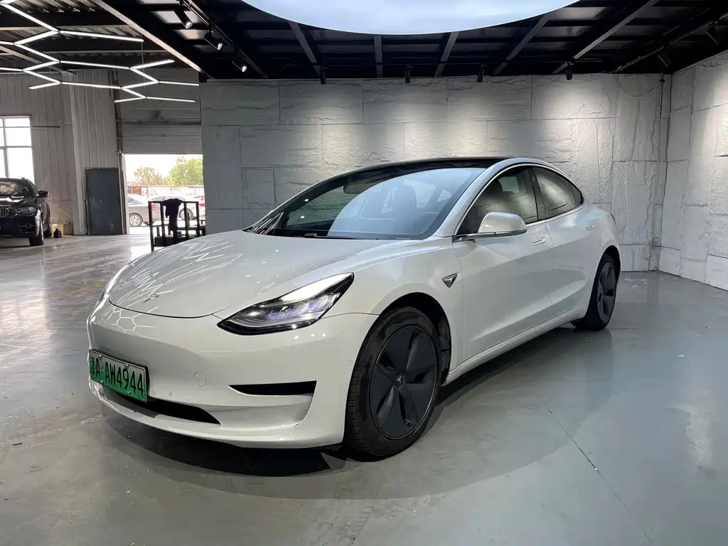 Tesla Model 3 2019 — фото 1