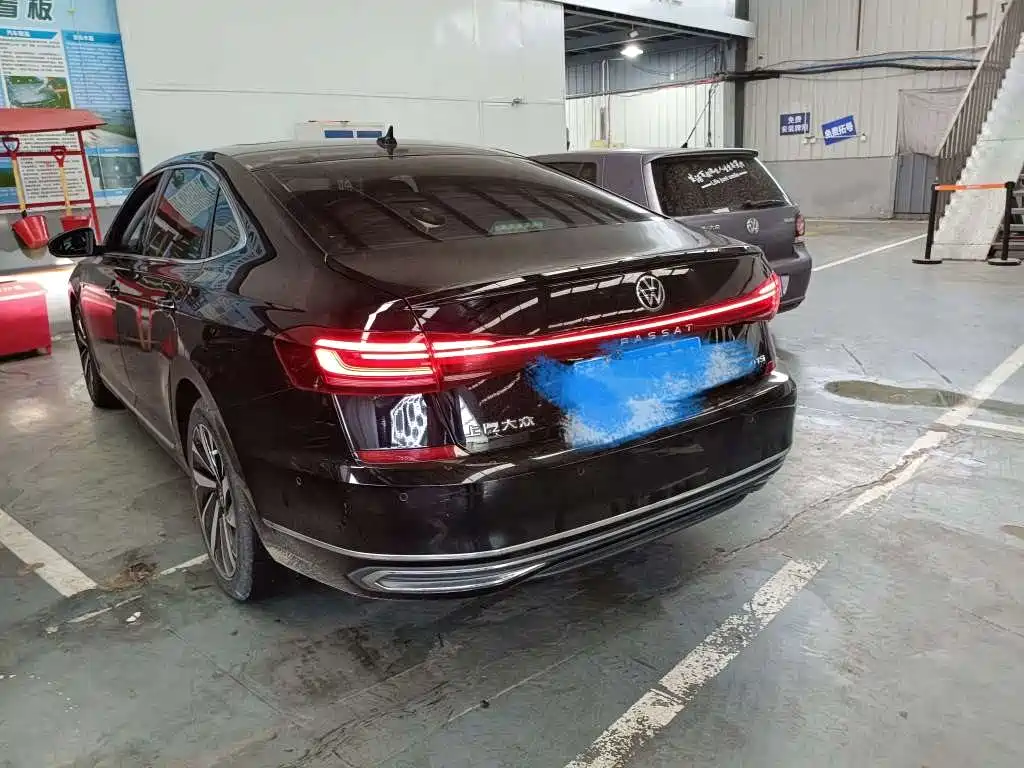 Volkswagen Passat 2022