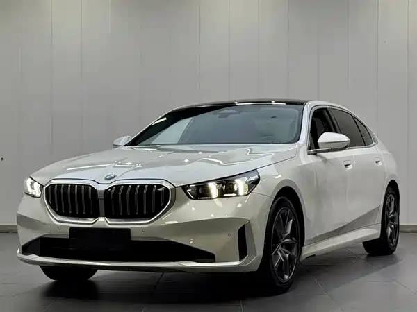 BMW 5 Series 2024