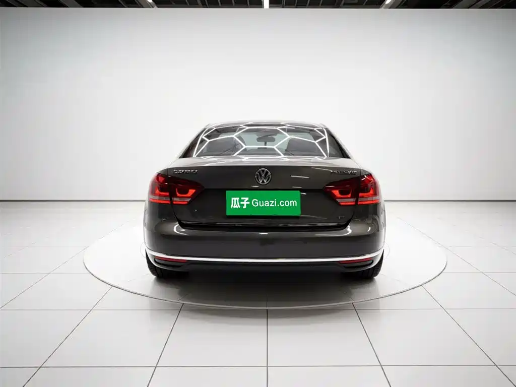 Volkswagen Passat 2015 — фото 3