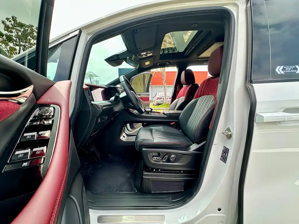 GAC Motor Trumpchi M8 2023 — фото 5