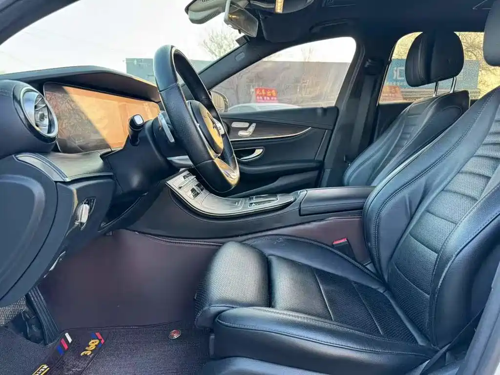 Mercedes-Benz E-Class 2019 — фото 4