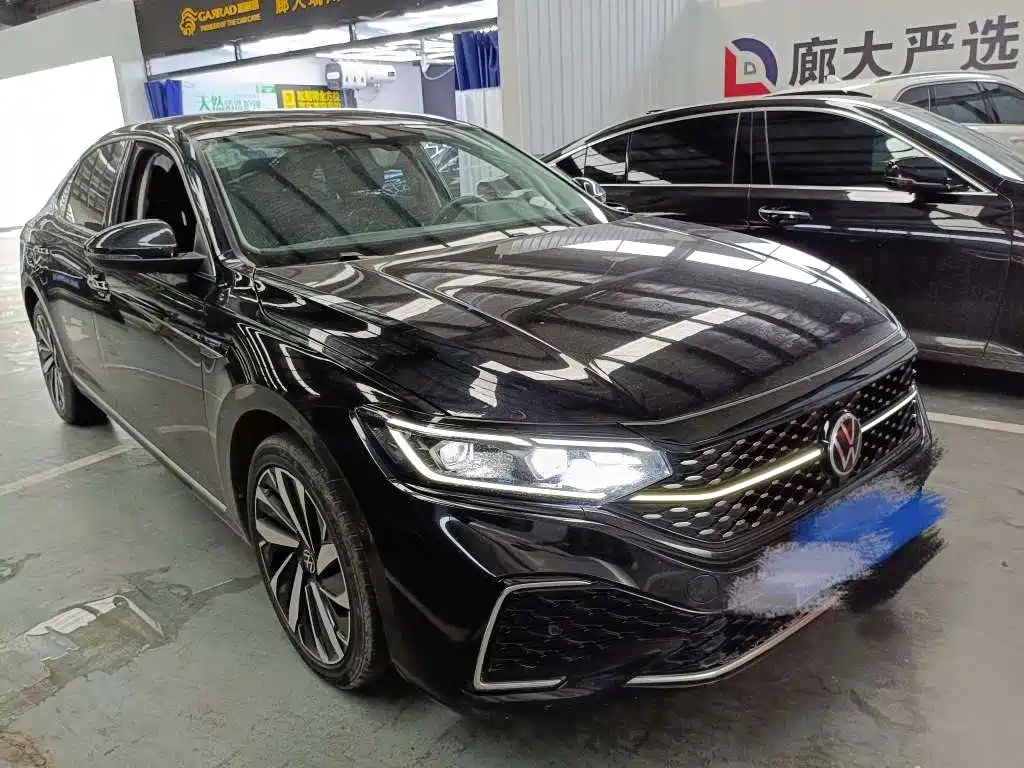 Volkswagen Passat 2022