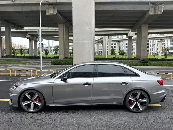 Audi A4L 2020