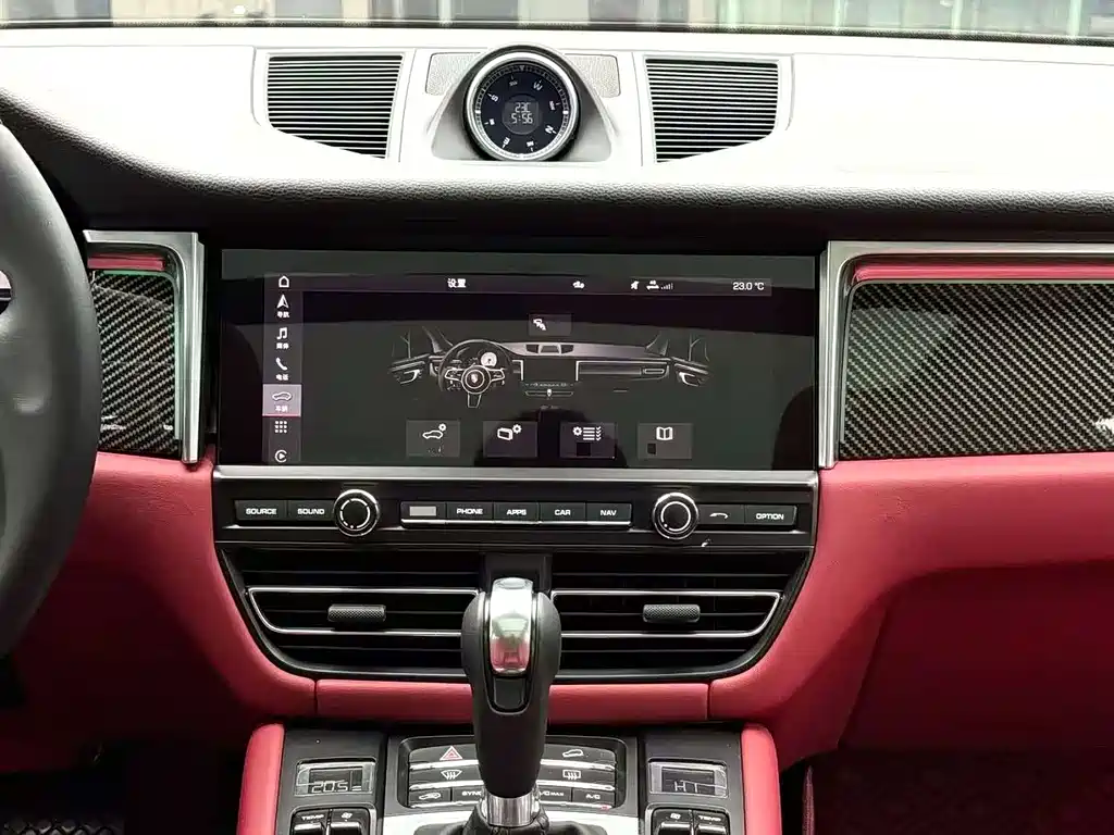 Porsche Macan 2021 — фото 10