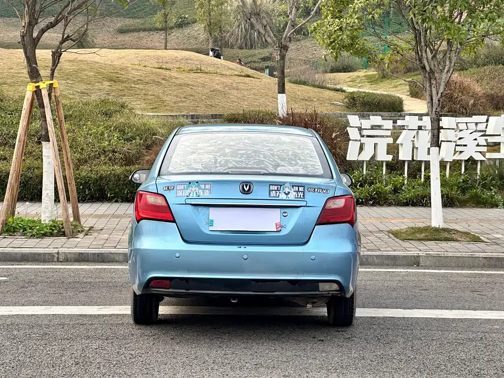 Changan V3 2014 — фото 5