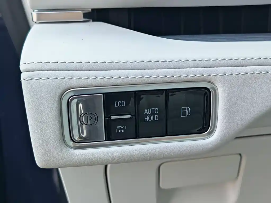 Buick GL8 Hybrid 2025 — фото 25