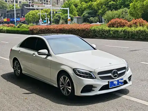 Mercedes-Benz C-Class 2021