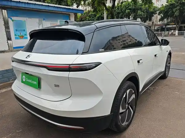 NIO ES6 2024