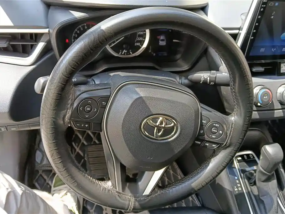 Toyota Corolla 2021 — фото 15