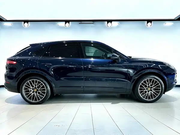 Porsche Cayenne 2023