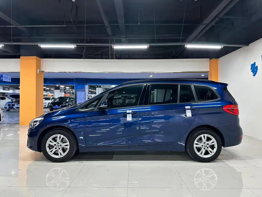 BMW 2 Series Gran Tourer 2017 — фото 9