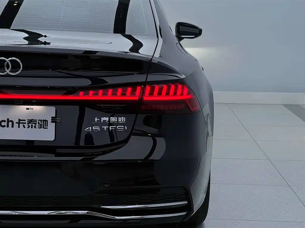 Audi A7L 2024 — фото 14
