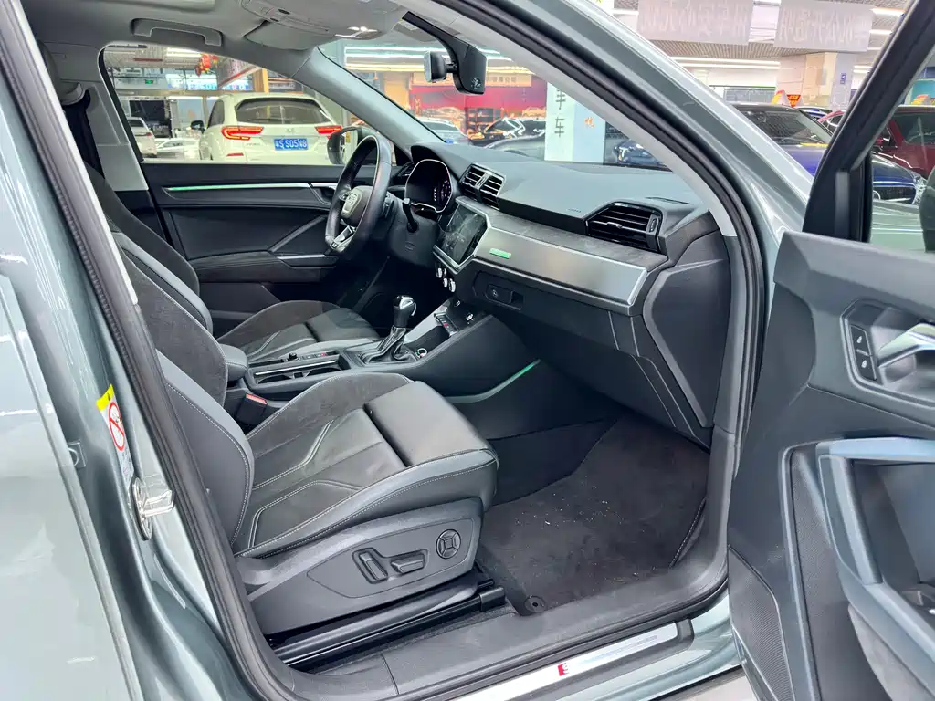 Audi Q3 Sportback 2021 — фото 11