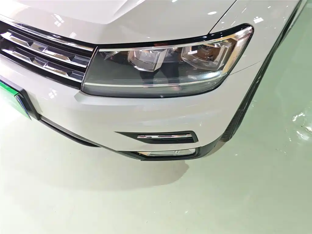 Volkswagen Tiguan L 2020 — фото 18