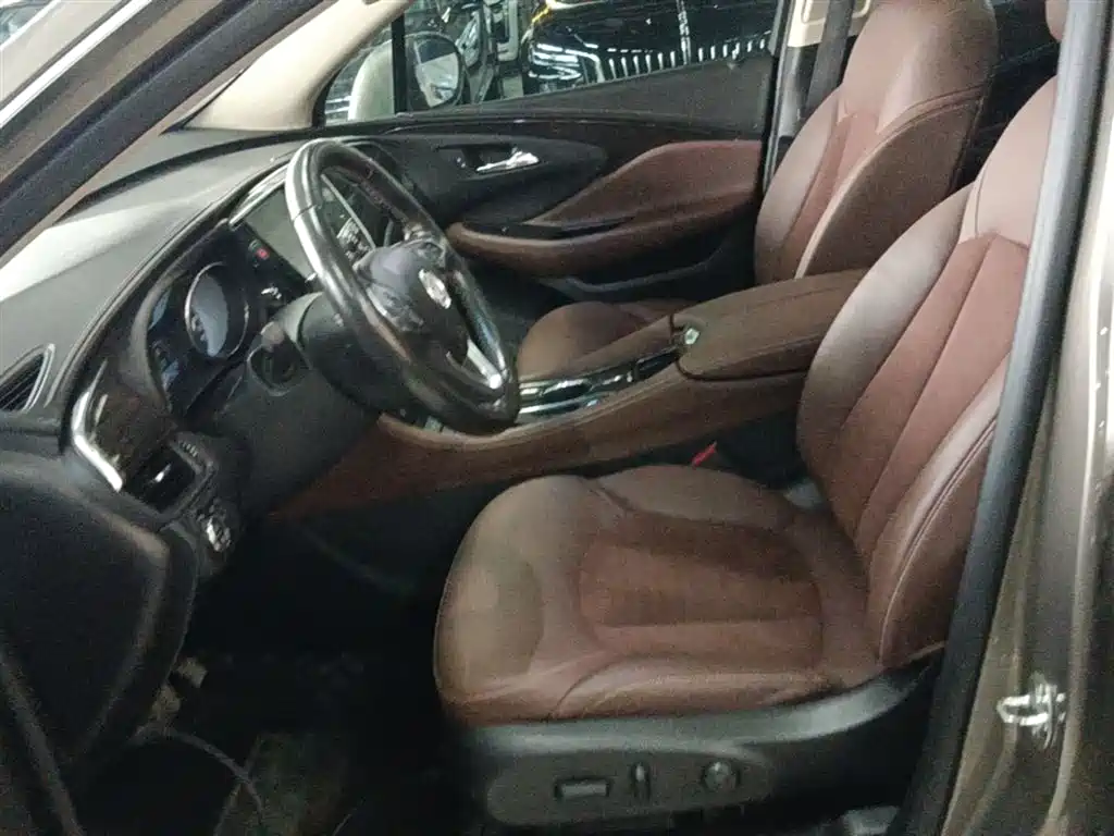 Buick Envision Plus 2017 — фото 15