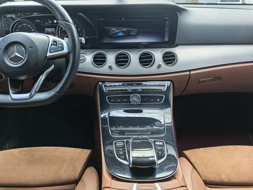 Mercedes-Benz E-Class 2017 — фото 10