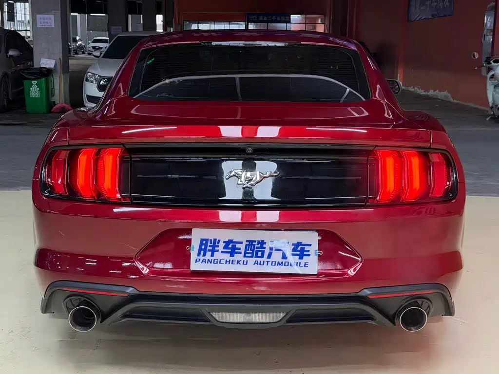 Ford Mustang 2019 — фото 10