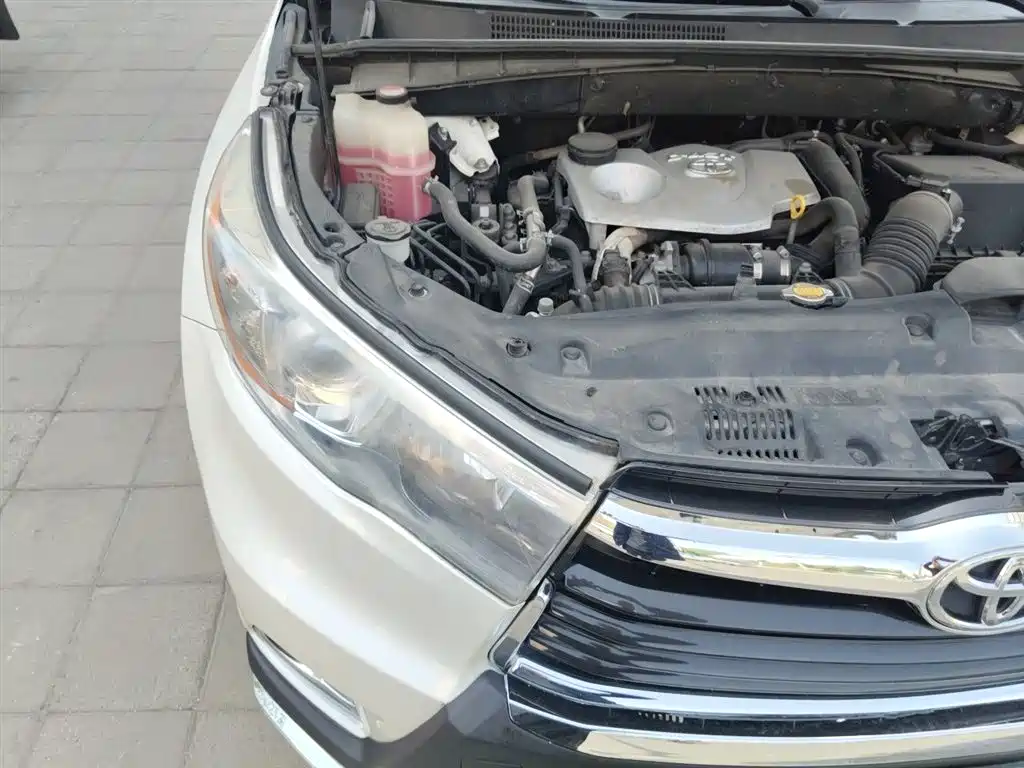 Toyota Highlander 2015 — фото 21