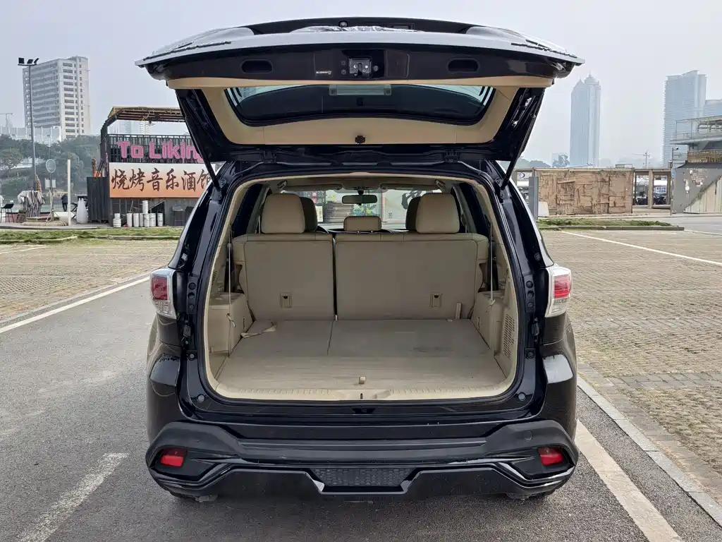 Toyota Highlander 2017 — фото 29
