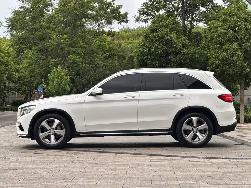 Mercedes-Benz GLC 2017 — фото 4