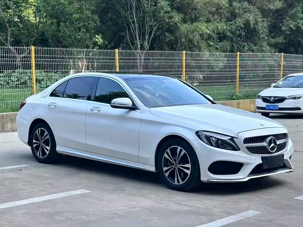 Mercedes-Benz C-Class 2018