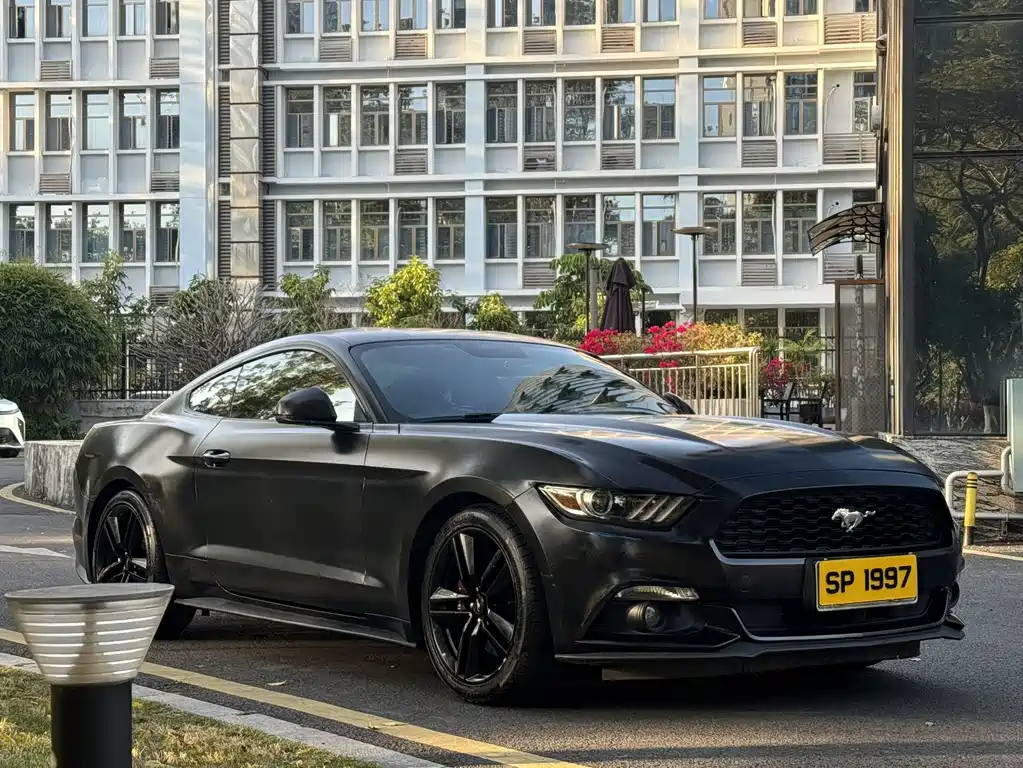 Ford Mustang 2017 — фото 3