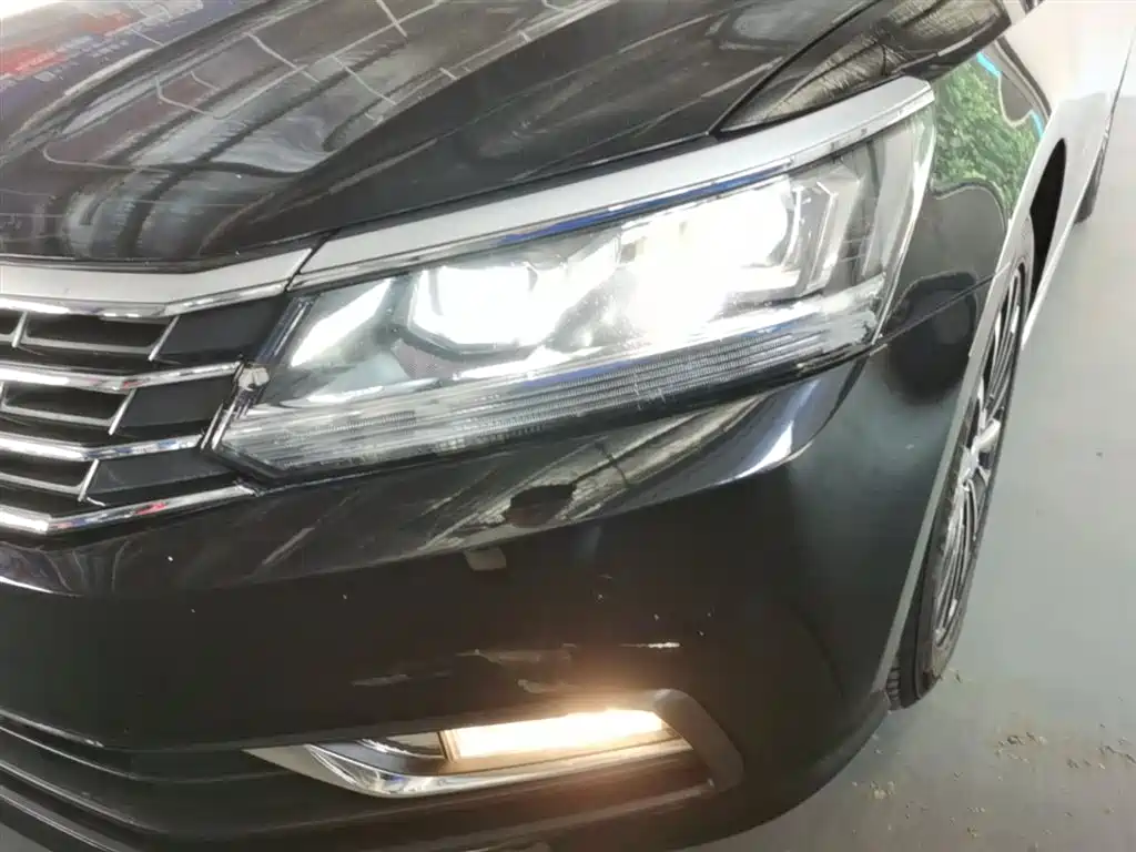 Volkswagen Passat 2018 — фото 24