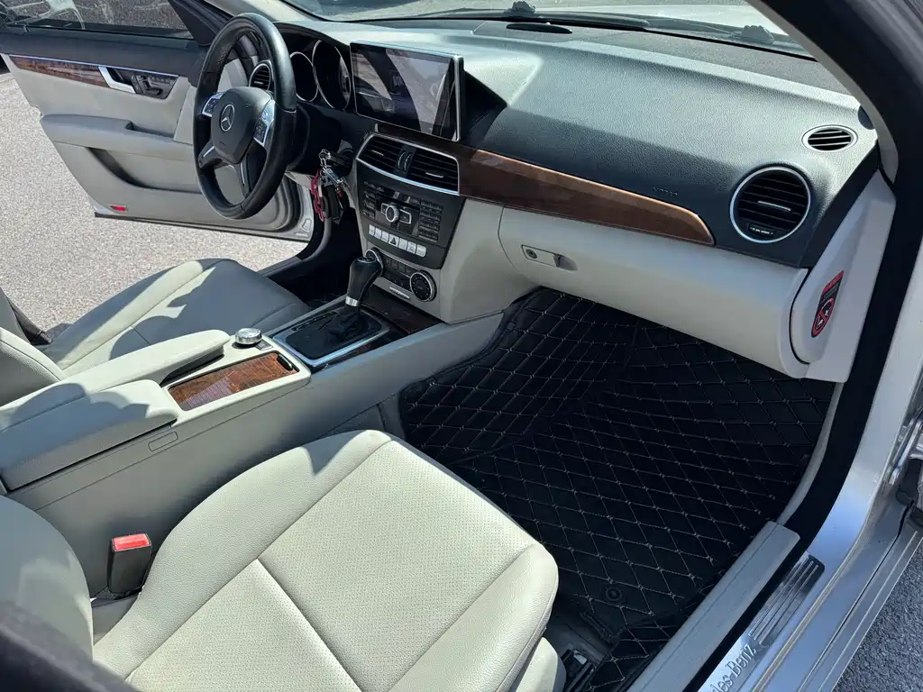 Mercedes-Benz C-Class 2013 — фото 14