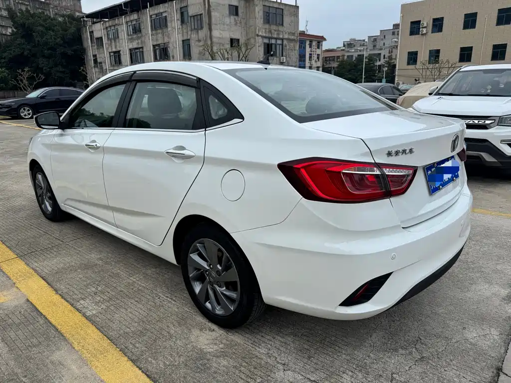 Changan Eado DT 2019 — фото 4