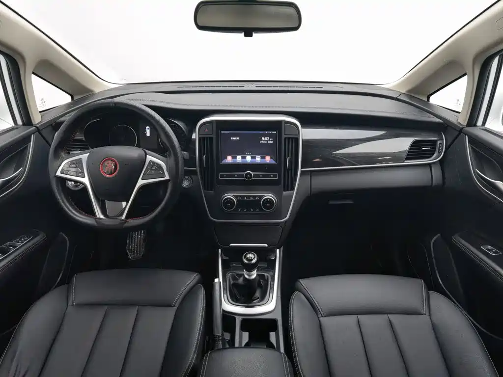 BYD MAX 2018