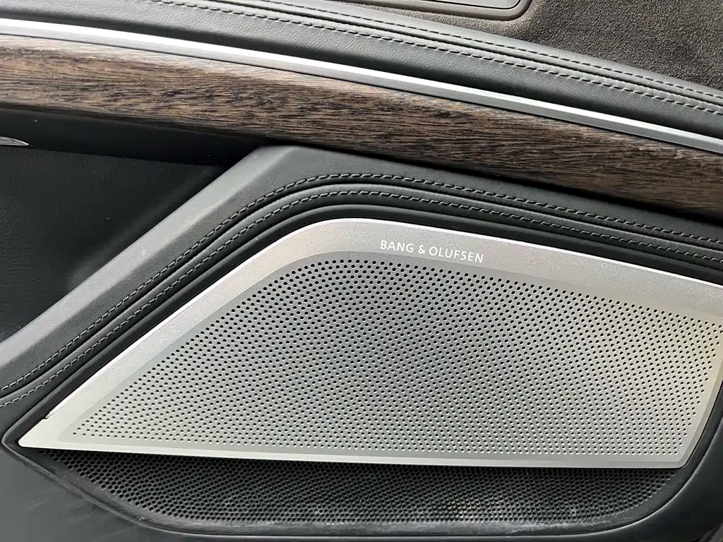 Audi A8 2021 — фото 6