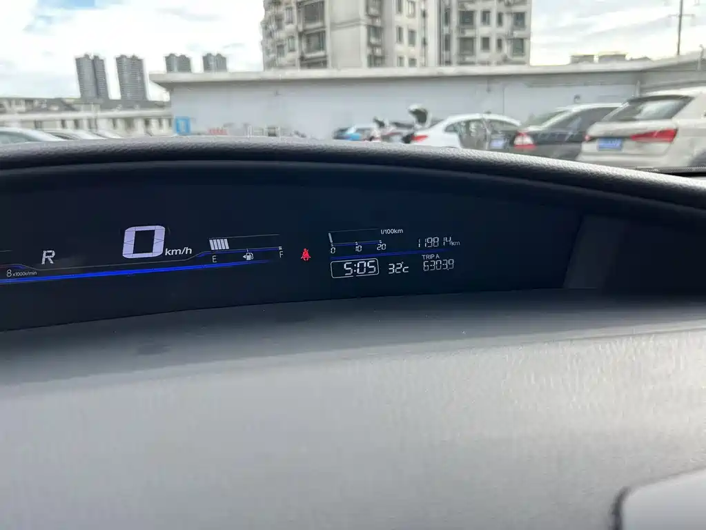 Honda Jade 2017 — фото 10