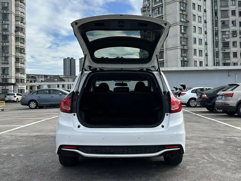 Honda Jade 2017 — фото 15